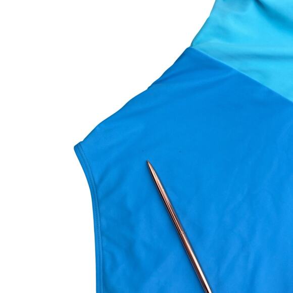 Women’s One-Piece Blue Colorblock Swimsuit Size 8 - Picture 3 of 4